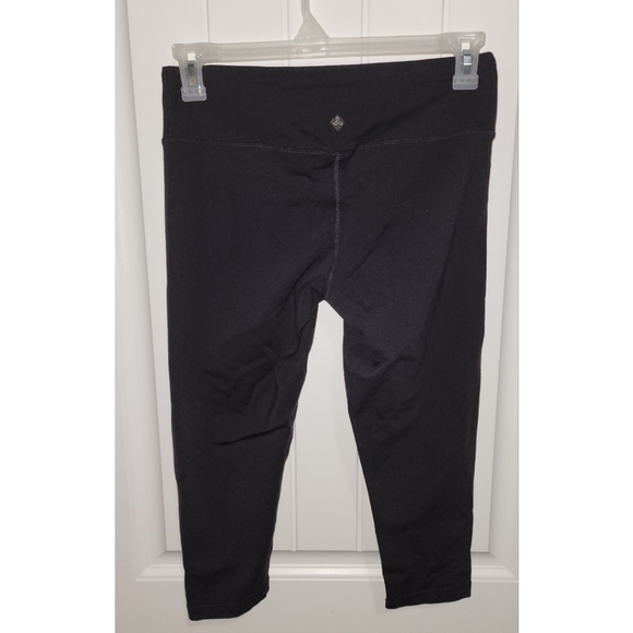 Prana black capri length leggings Size large womens - Picture 2 of 3